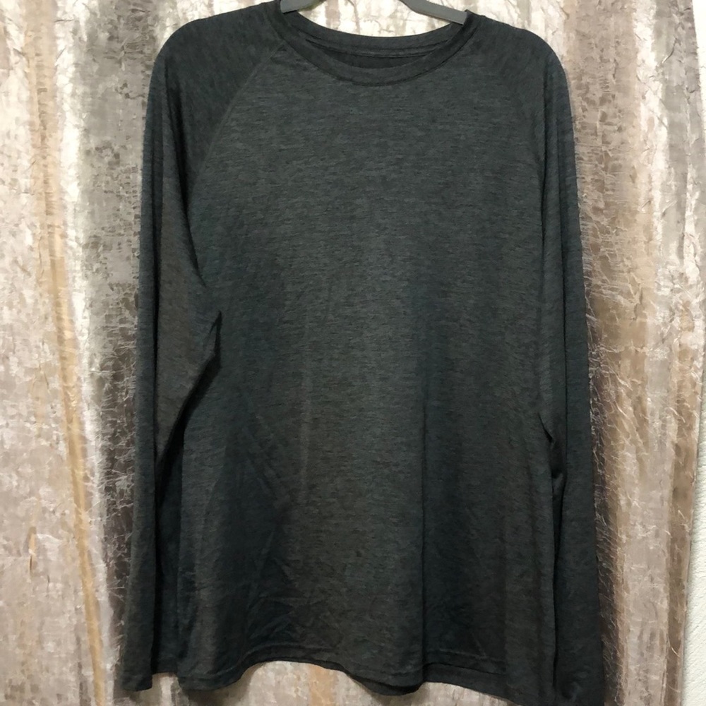 Amazon Essentials Men’s XL Long Sleeve